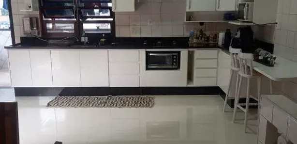 Sobrado com 5 Quartos para alugar, 355m² no Parque Jaçatuba, Santo André