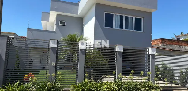 Sobrado com 4 Quartos à venda, 290m² no Niterói, Canoas