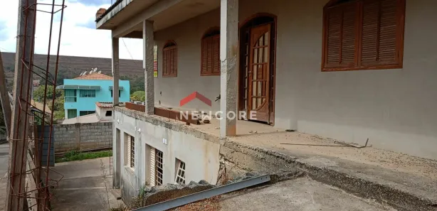 Casa com 4 Quartos à venda, 140m² no Centro, Confins