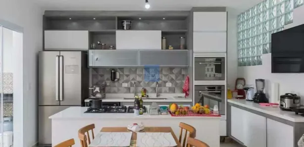 Sobrado com 3 Quartos à venda, 177m² no Vila Firmiano Pinto, São Paulo