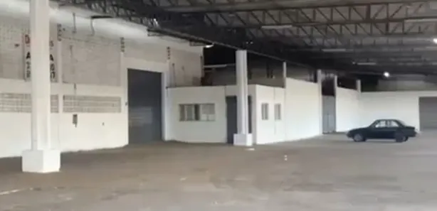 Galpão / Depósito / Armazém para venda ou aluguel, 11000m² no Centro, Ananindeua