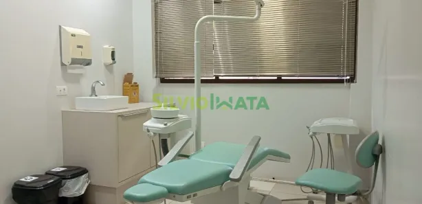 Conjunto Comercial / Sala com 1 Quarto para alugar, 4m² no Zona 01, Maringá