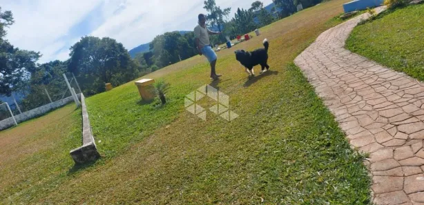 Fazenda / Sítio / Chácara com 4 Quartos à venda, 4000m² no , Nazaré Paulista