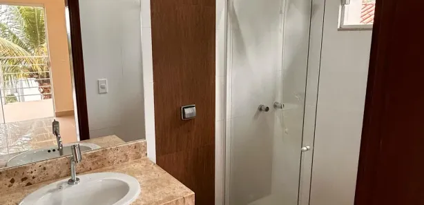 Sobrado com 4 Quartos à venda, 370m² no Região dos Lagos, Brasília