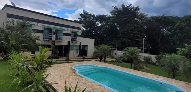 Fazenda / Sítio / Chácara com 4 Quartos à venda, 670m² no João Jabour, Salto