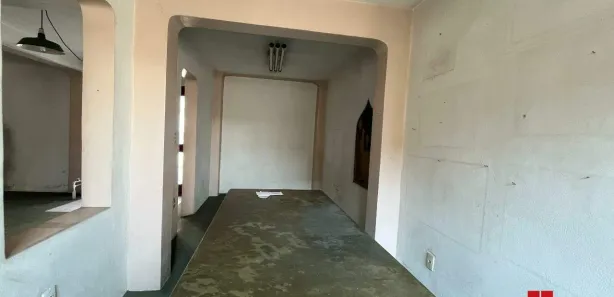 Prédio Inteiro para alugar, 136m² no Centro, Mogi das Cruzes