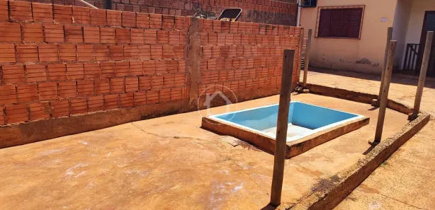 Casa com 2 Quartos à venda, 70m² no Jardim Antáres, Campo Grande