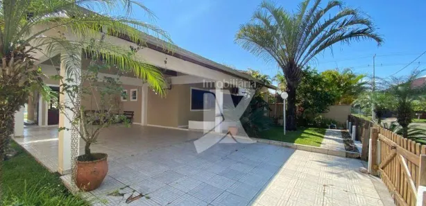 Casa com 3 Quartos para alugar, 250m² no , Pontal do Paraná