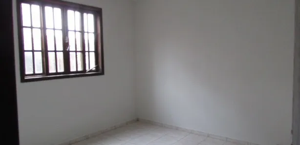 Casa de Vila com 2 Quartos para alugar, 60m² no Mutuá, São Gonçalo