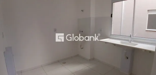 Apartamento com 2 Quartos para alugar, 45m² no São José, Montes Claros