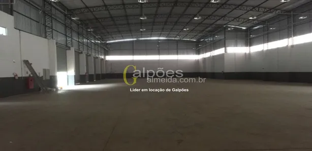 Galpão / Depósito / Armazém para alugar, 1400m² no Santa Fé, Osasco
