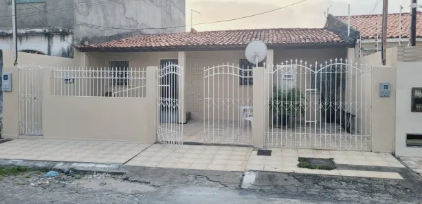Casa com 3 Quartos à venda, 162m² no Farolândia, Aracaju
