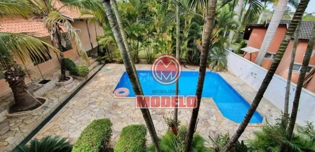 Fazenda / Sítio / Chácara com 5 Quartos à venda, 380m² no Colinas do Piracicaba (Ártemis), Piracicaba