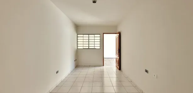 Casa com 3 Quartos para alugar, 85m² no Jardim Oásis, Maringá