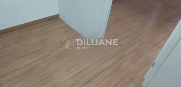 Kitnet com 1 Quarto à venda, 34m² no Centro, Niterói