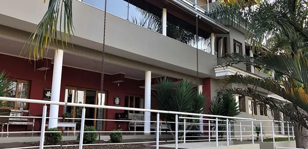 Casa com 5 Quartos para venda ou aluguel, 890m² no Chácara Santa Lúcia, Carapicuíba