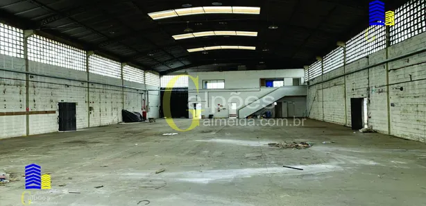 Galpão / Depósito / Armazém para alugar, 790m² no Piratininga, Osasco