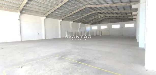 Galpão / Depósito / Armazém com 1 Quarto à venda, 144m² no Pinheiro Machado, Santa Maria