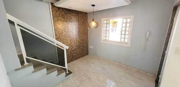 Casa com 2 Quartos à venda, 80m² no Comendador Soares, Nova Iguaçu