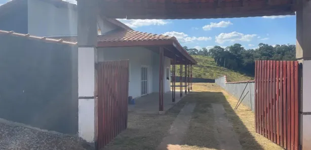 Fazenda / Sítio / Chácara com 3 Quartos à venda, 100m² no Centro, Atibaia