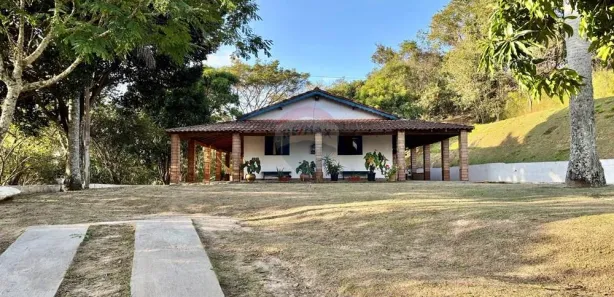 Fazenda / Sítio / Chácara com 3 Quartos à venda, 20000m² no Usina, Atibaia