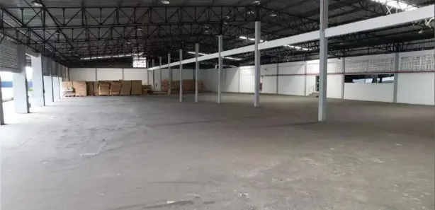 Galpão / Depósito / Armazém para alugar, 2700m² no Japiim, Manaus