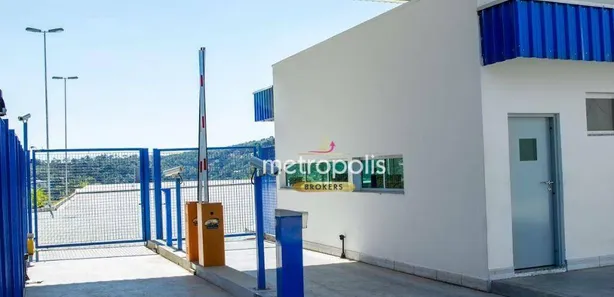 Galpão / Depósito / Armazém para alugar, 1959m² no Chácara São Joaquim, Itaquaquecetuba