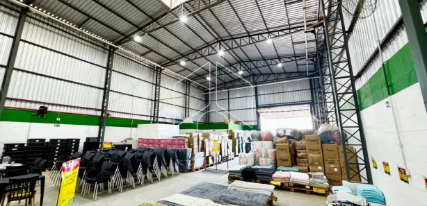 Galpão / Depósito / Armazém à venda, 1000m² no Distrito Industrial Santo Barion, Marília