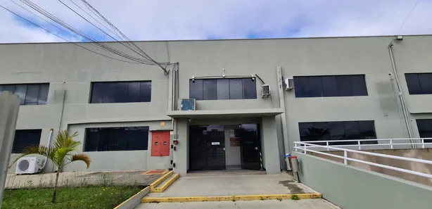 Conjunto Comercial / Sala para alugar, 370m² no Emiliano Perneta, Pinhais