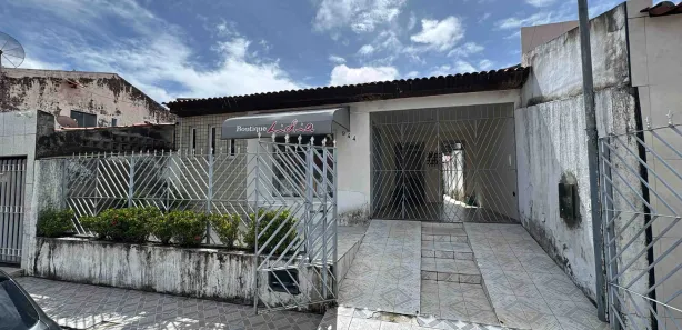 Casa com 3 Quartos à venda, 225m² no Cirurgia, Aracaju