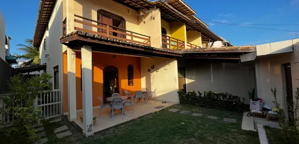 Casa de Vila com 4 Quartos à venda, 220m² no Piatã, Salvador