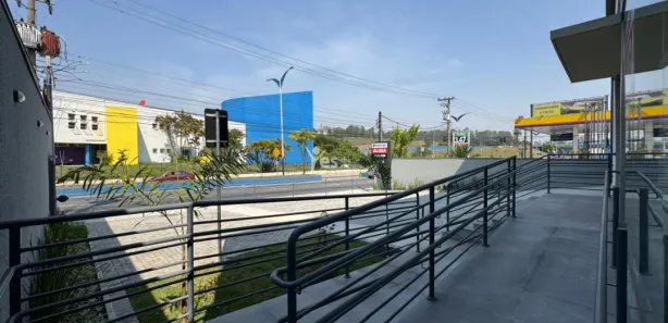 Loja / Salão / Ponto Comercial para alugar, 590m² no Vila Noêmia, Mauá