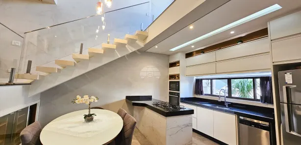 Casa de Condomínio com 3 Quartos à venda, 195m² no Iná, São José dos Pinhais