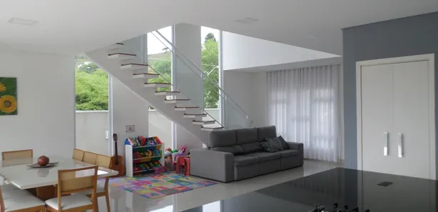 Sobrado com 4 Quartos à venda, 260m² no Taipas De Pedras (Mailasqui), São Roque