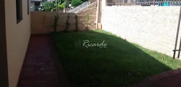 Casa com 2 Quartos para alugar, 60m² no Jardim Lorena, Arapongas