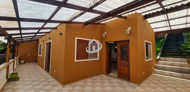 Fazenda / Sítio / Chácara com 2 Quartos à venda, 237m² no Itaquaciara, Itapecerica da Serra