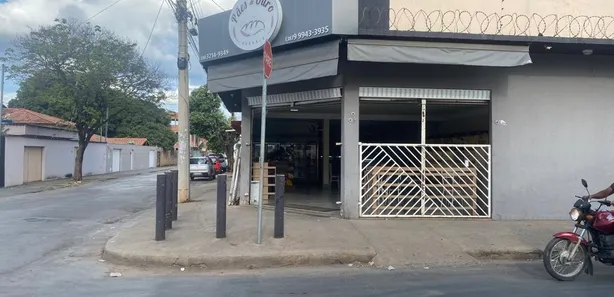 Loja / Salão / Ponto Comercial para venda ou aluguel, 297m² no Maracanã, Montes Claros