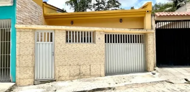 Casa com 3 Quartos à venda, 240m² no Pedreiras, Moreno