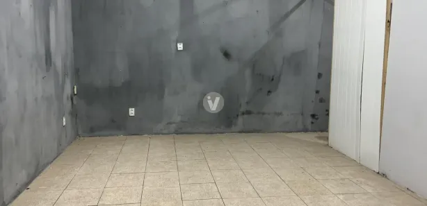Loja / Salão / Ponto Comercial com 1 Quarto à venda, 42m² no Centro, Santa Maria