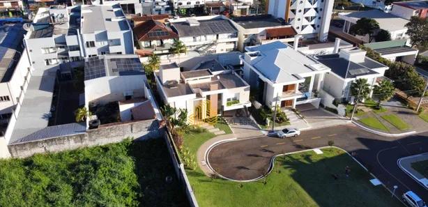 Casa de Condomínio com 4 Quartos à venda, 485m² no Monjolo, Foz do Iguaçu