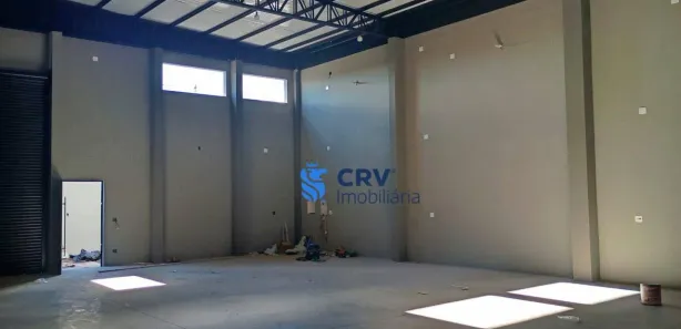 Galpão / Depósito / Armazém para alugar, 240m² no Chácara Manella, Cambé