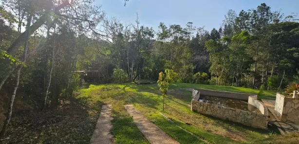 Fazenda / Sítio / Chácara com 3 Quartos à venda, 4900m² no Centro, Juquitiba