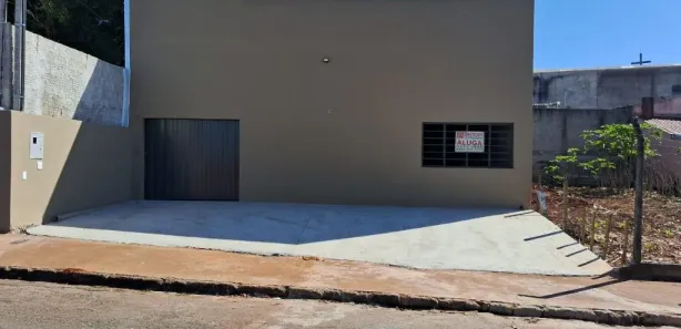 Loja / Salão / Ponto Comercial para alugar, 252m² no Jardim São Carlos, Arapongas
