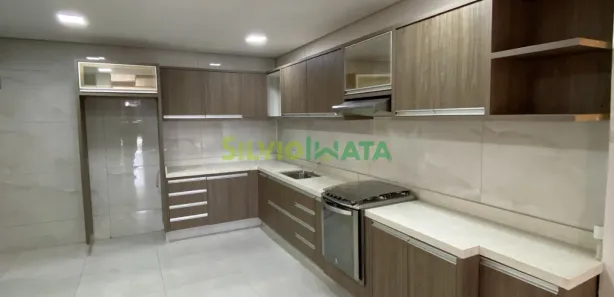 Casa com 3 Quartos para alugar, 102m² no Jardim Campo Belo, Maringá