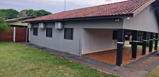 Fazenda / Sítio / Chácara com 3 Quartos à venda, 200m² no , Alvorada do Sul