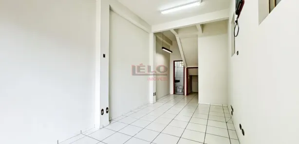 Conjunto Comercial / Sala para alugar, 22m² no Zona 03, Maringá