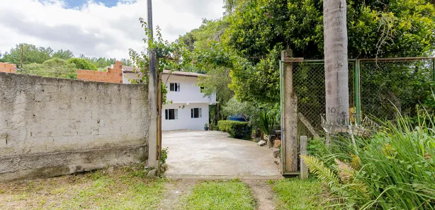Fazenda / Sítio / Chácara com 4 Quartos à venda, 142m² no Santo Antônio, São José dos Pinhais
