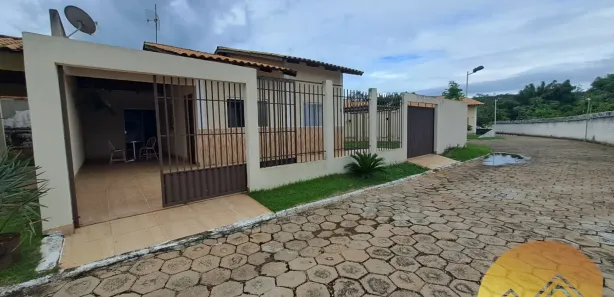 Casa de Condomínio com 2 Quartos à venda, 148m² no Setor Lagoa Quente, Caldas Novas
