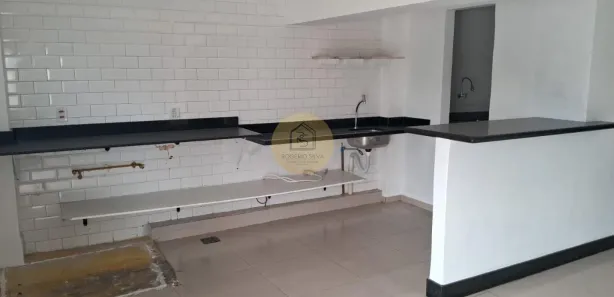 Loja / Salão / Ponto Comercial para alugar, 90m² no Centro, Macaé