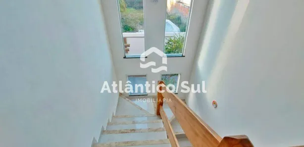 Casa com 3 Quartos à venda, 200m² no Olivença, Ilhéus